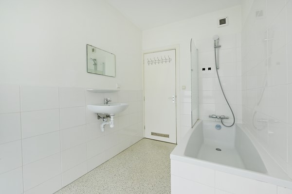 Medium property photo - Larensestraat 128, 2574 VM Den Haag
